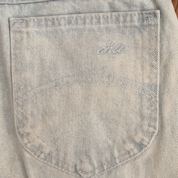 Vintage Chic Denim 90s Mom Jeans - Picture 3 of 7